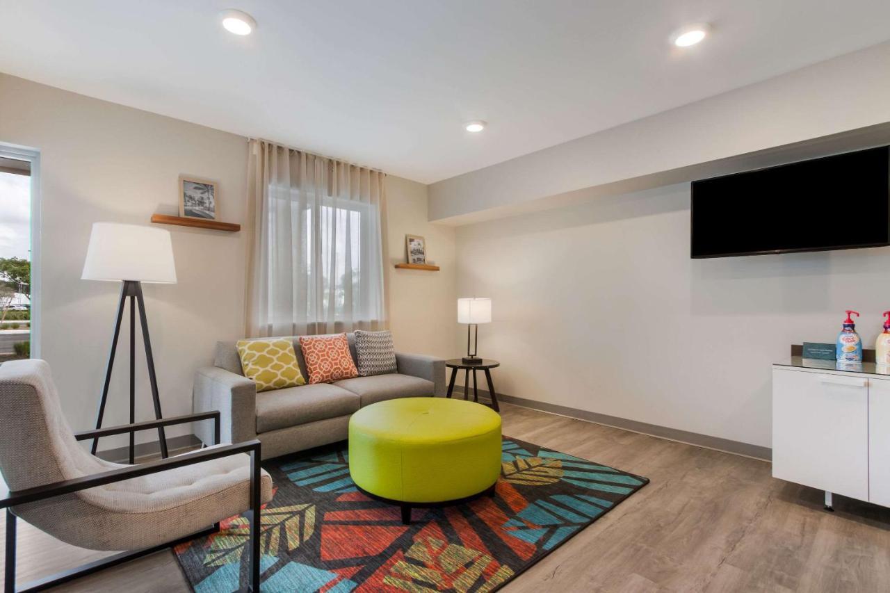 Woodspring Suites Tamarac Bagian luar foto